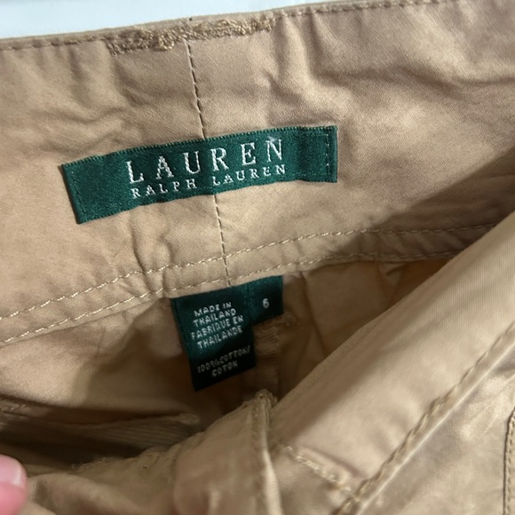EUC Lauren Ralph Lauren size 6 Tan Cropped Pants. Love the pockets and buttons. - Picture 4 of 11